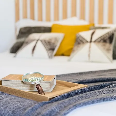 Airport Suites Apartment *