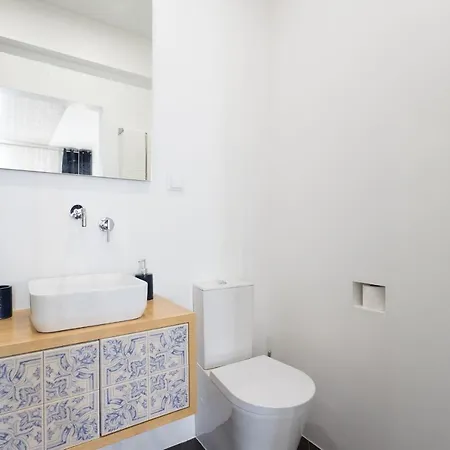 Airport Suites * ליסבון