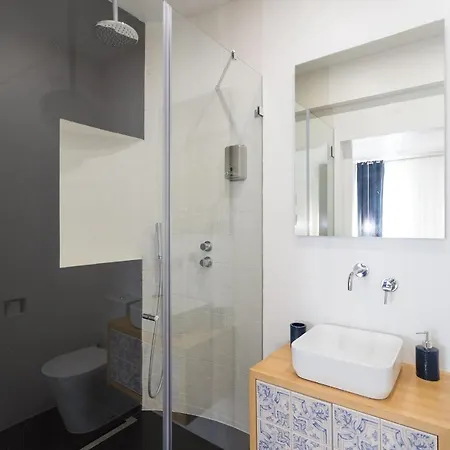 Airport Suites Apartment Lissabon